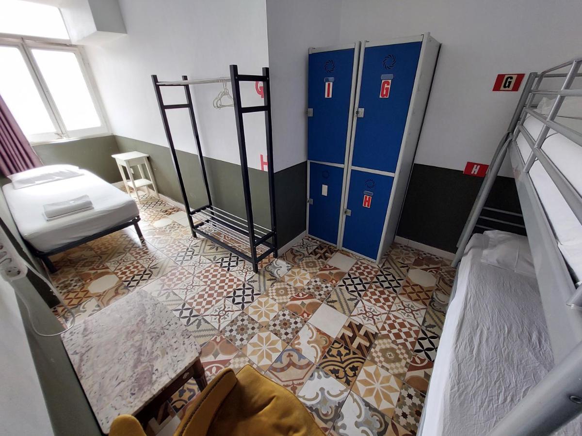 Alberg Sants Bcn Barcelona Zewnętrze zdjęcie